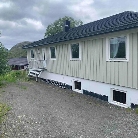 Leilighet Med Balkong Og Havutsikt Pa Napp. Esterno foto